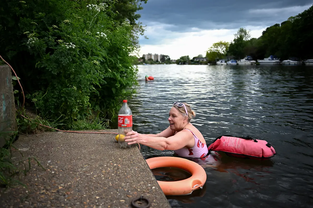 2025-03-14T081725Z-2095846470-RC2HS7AC1455-RTRMADP-3-BRITAIN-WATER-SEWAGE