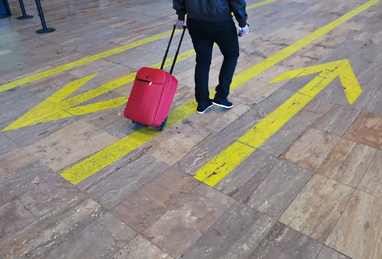 2015-03-27T120000Z-339433077-LR2EB3R10OS5U-RTRMADP-3-FRANCE-CRASH