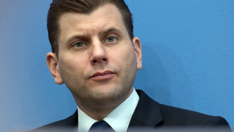 Christian Lüth weist auch eine "problematische Einstellung zum Nationalsozialismus" auf.
