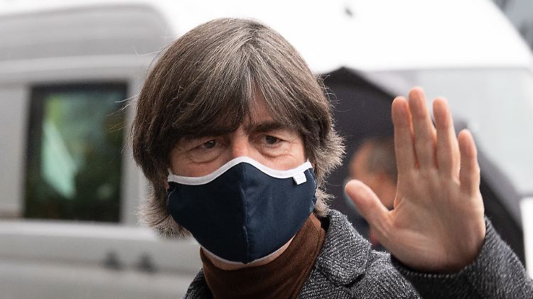 Joachim Löw bemüht sich um Gelassenheit.