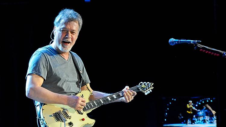 Eddie van Halen bei einem Auftritt im September 2015. 