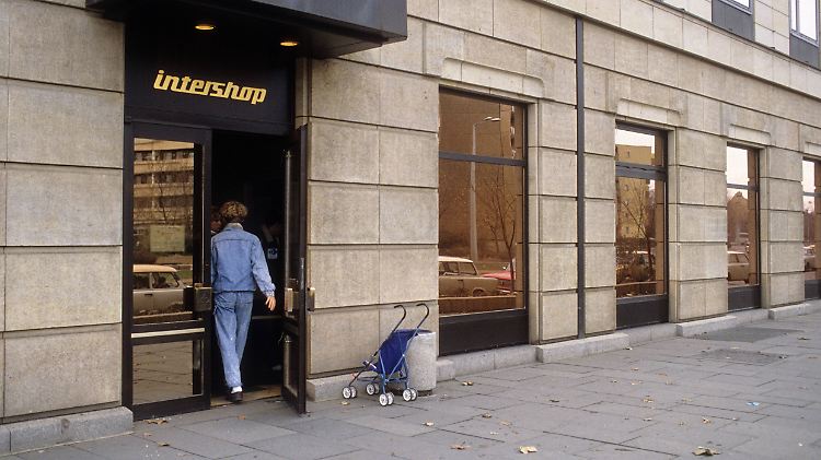 In den Intershops in der DDR gab es westliche Waren für westliche, also harte Währung.