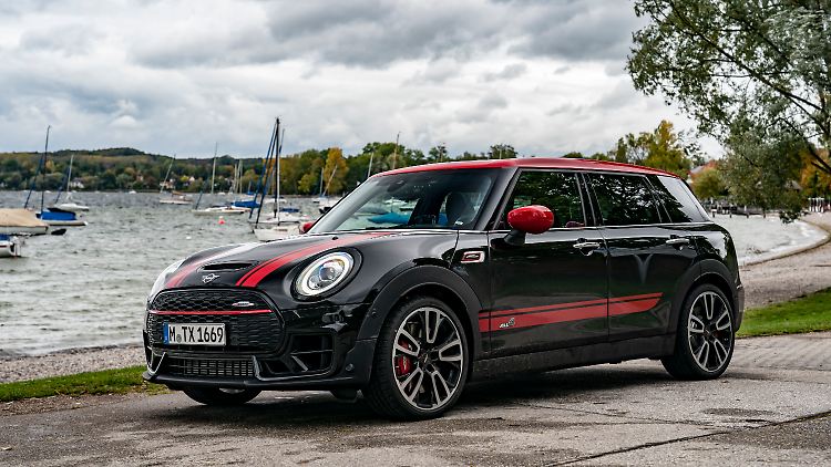 Mit 306 PS bildet der Mini Clubman JCW gemeinsam mit dem Countryman JCW die Leistungsspitze der starken Minis.