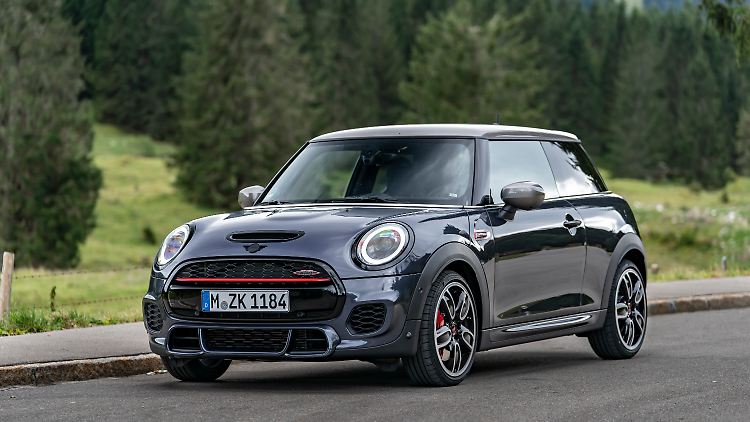 Mit GP-Pack fährt es sich in einem 3-Türer JCW extrem sportlich. Das liegt aber vorrangig an den 18-Zoll-Rädern.