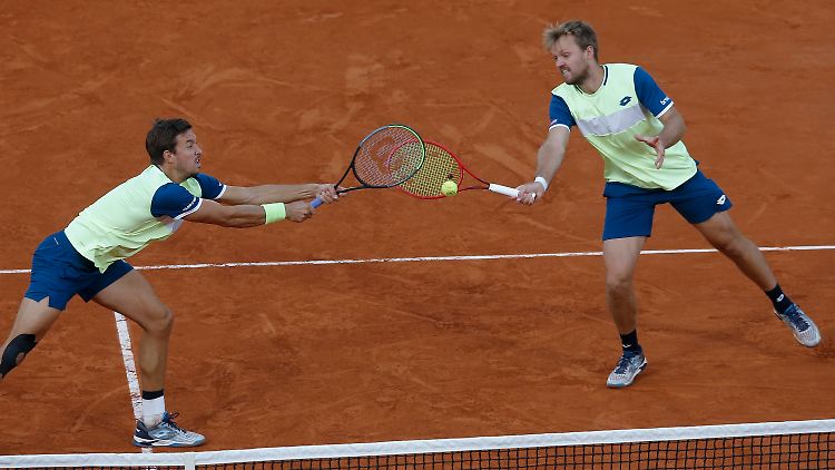 Andreas Mies (links) und Kevin Krawietz sind jetzt zweifache French-Open-Champions.