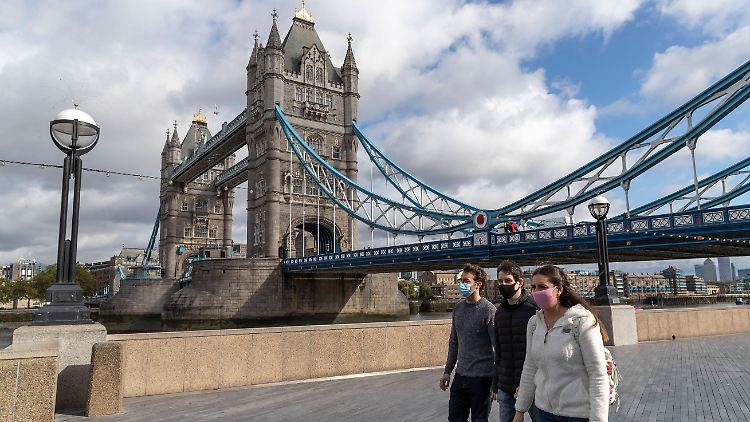 Großbritannien mit seinen knapp 67 Millionen Einwohnern ist von der Pandemie besonders betroffen.