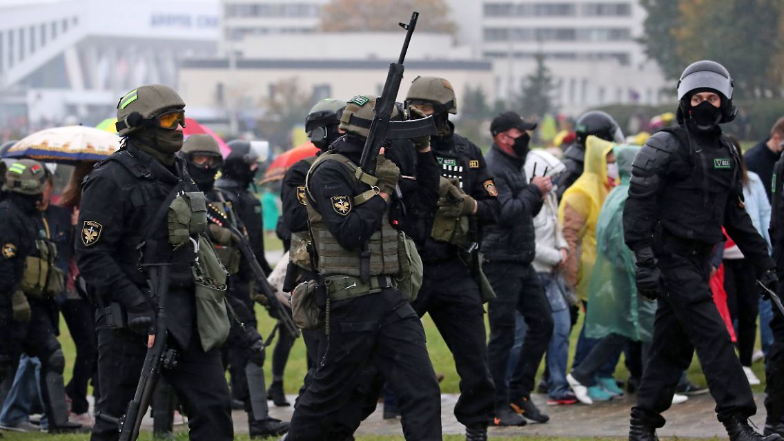Mehrere Demonstranten starben bereits durch Polizeigewalt, doch das Regime will weiter töten.