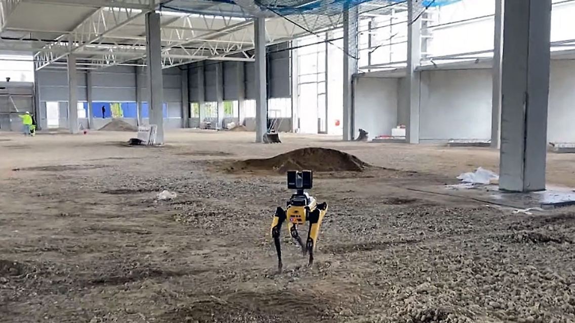 Roboterhund.jpg