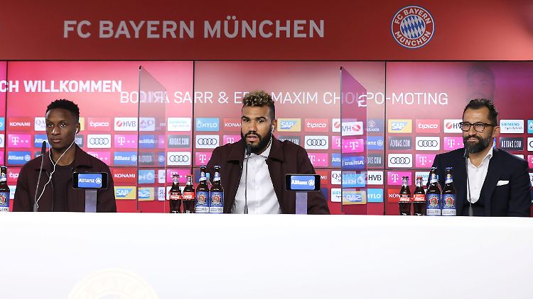 Bouna Sarr, Eric-Maxim Choupo-Moting und Hasan Salihamidzic.
