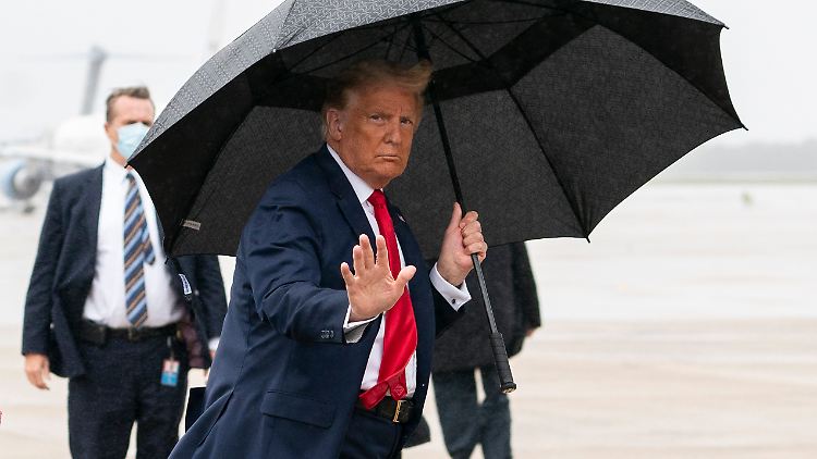Am Montag war der US-Präsident schon wieder ohne Schutzmaske unterwegs.