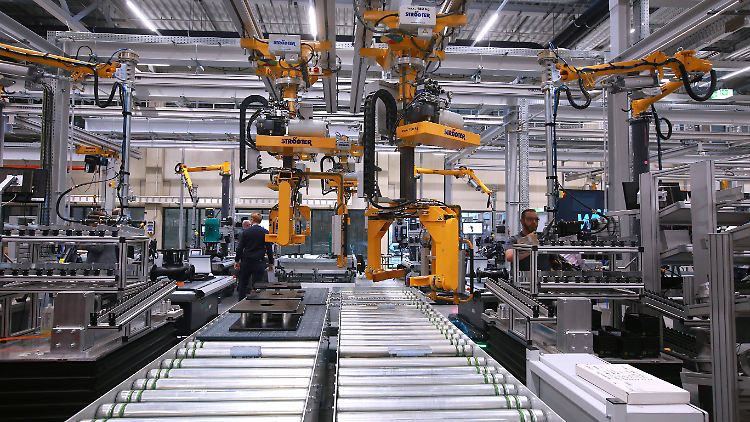 Inzwischen erhält Künstliche Intelligenz immer mehr Einzug in die Produktion.
