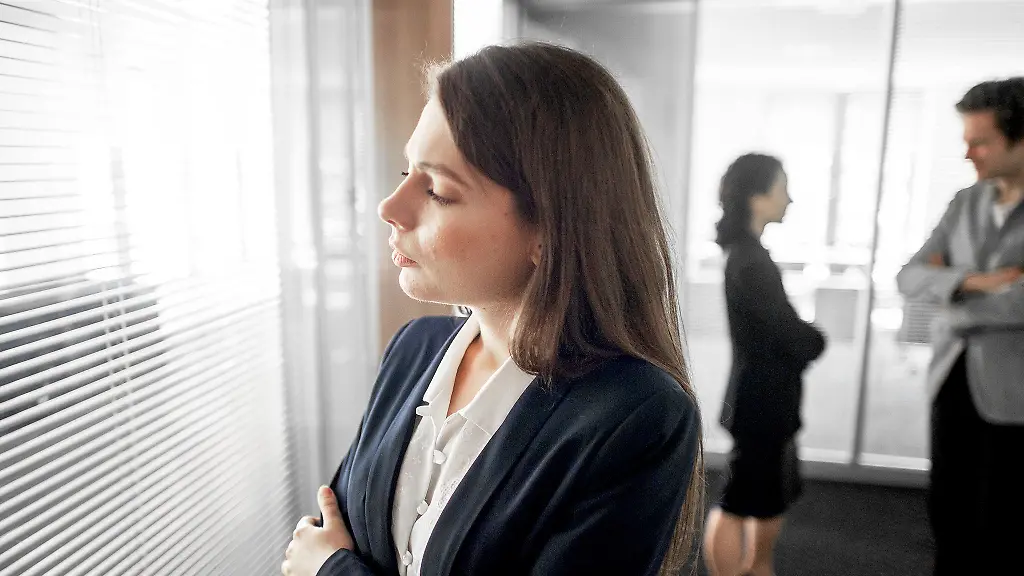 Wenn-sich-das-Gedankenkarussell-dreht-Wer-zu-viel-gruebelt-steht-sich-und-seinen-Entscheidungen-oft-irgendwann-selbst-im-Weg