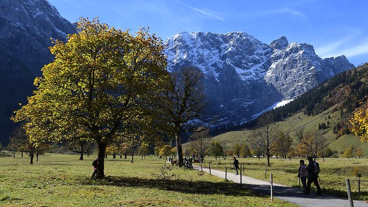 Wunderbares Herbstwanderwetter in Tirol - wenn das Coronavirus nicht wäre.