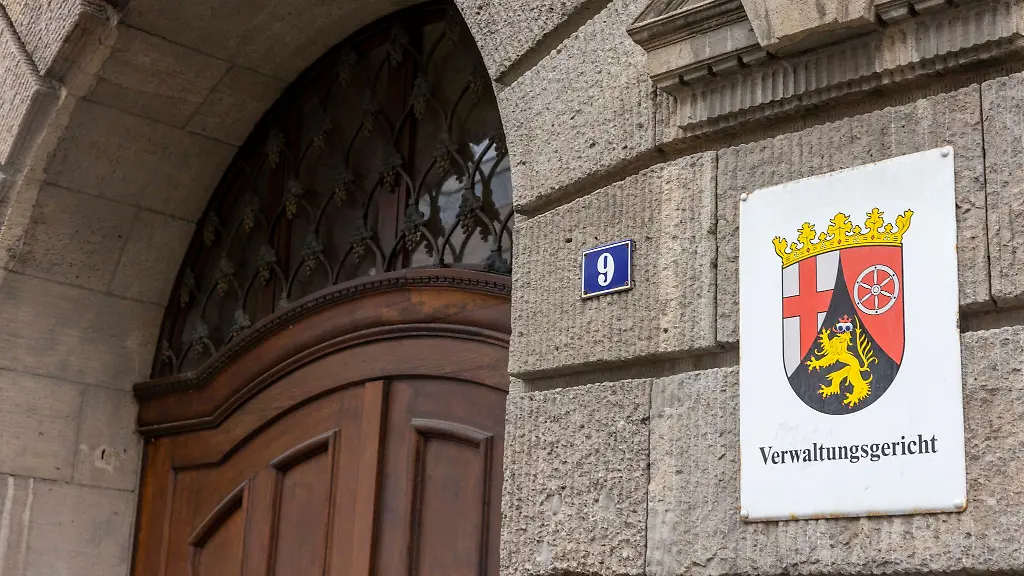 Nun-hat-die-juristische-Aufarbeitung-der-Ahrtalflut-das-Verwaltungsgericht-in-der-Landeshauptstadt-Mainz-erreicht-Archivbild