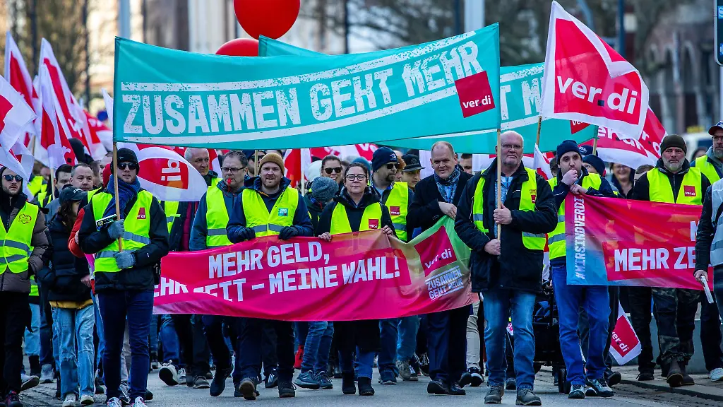 Verdi-Demo-in-Rostock