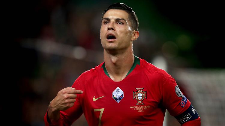 Ronaldo hatte das Trainingslager der portugiesischen Nationalmannschaft verlassen und war nach Turin zurückgekehrt - trotz Quarantänepflicht. 