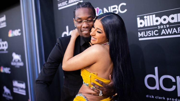 Luden Dutzende Gäste bei sich ein: Cardi B und Offset.