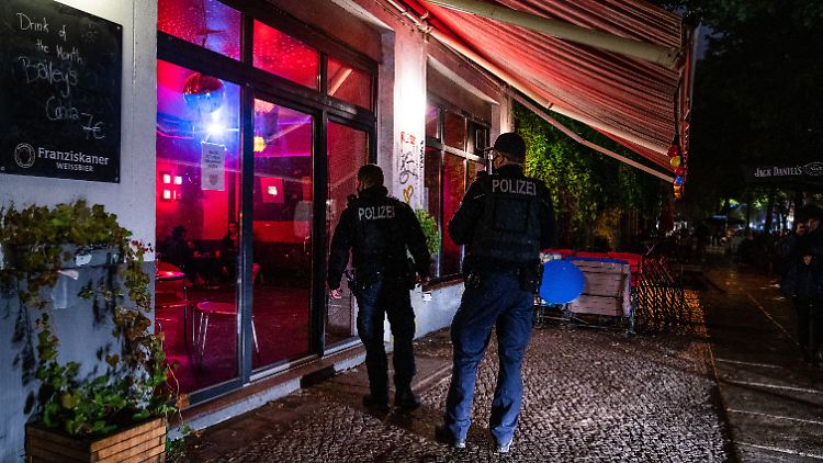 Einige Bar- und Clubbetreiber kritisierten die Sperrstunde als unverhältnismäßig. 