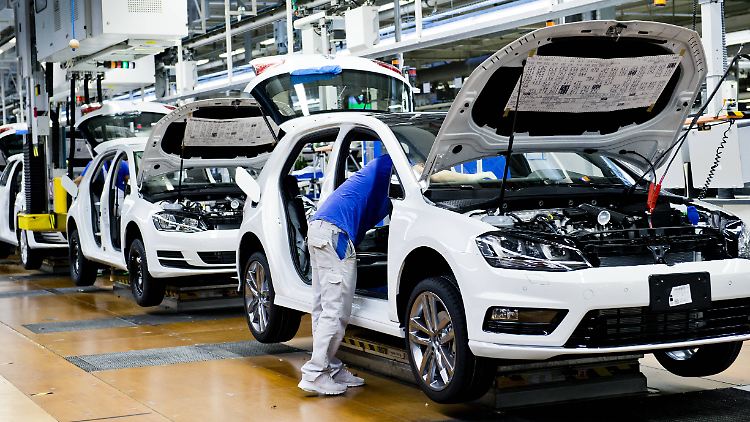 In zehn Millionen Autos, die Volkswagen in einem guten Jahr verkauft, sind mindestens 30 Milliarden Chips verbaut.