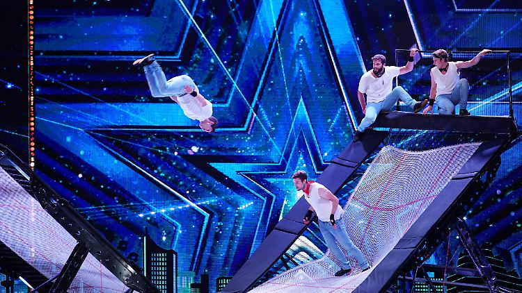 Die Catwall Acrobats haben das größte Knicktrampolin.