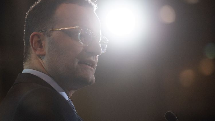 Einiges spricht für Spahn als CDU-Vorsitzenden - und viel mehr noch gegen ihn.