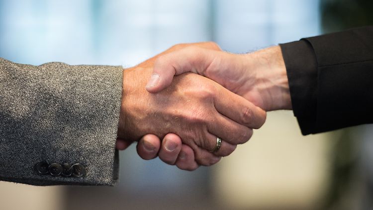 Kein Handschlag, keine Einbürgerung.