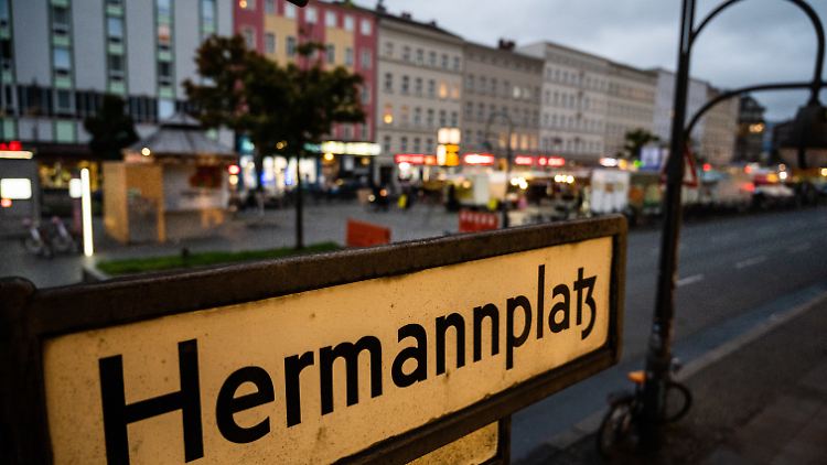 Nur eine Erklärung, warum ausgerechnet in Neukölln die Fallzahlen so "durch die Decke" gegangen seien, gibt es Liecke zufolge nicht.