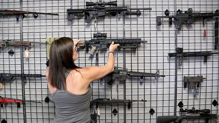 Shoppen auf amerikanisch: Welches Gewehr hätten Sie denn gern?