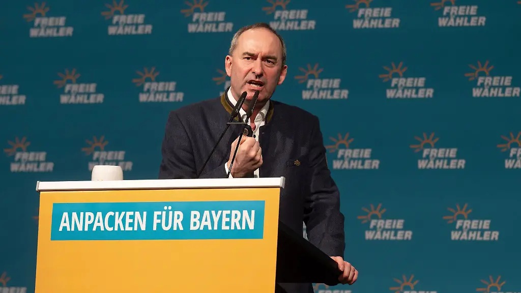 Die-Freien-Waehler-wollen-die-von-der-CSU-in-Berlin-mitverhandelten-Schuldenplaene-von-Union-und-SPD-im-Bundesrat-nicht-mittragen