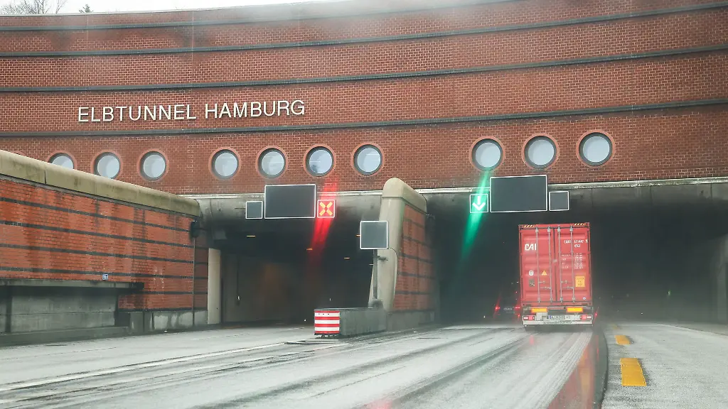 Die-Autobahn-GmbH-geht-juristisch-gegen-den-von-Verdi-angekuendigten-Warnstreik-in-der-Tunnelbetriebszentrale-vor