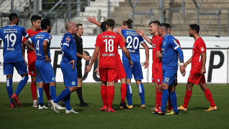 Die Diskussionen nach dem Stuttgarter Treffer zum 2:0.