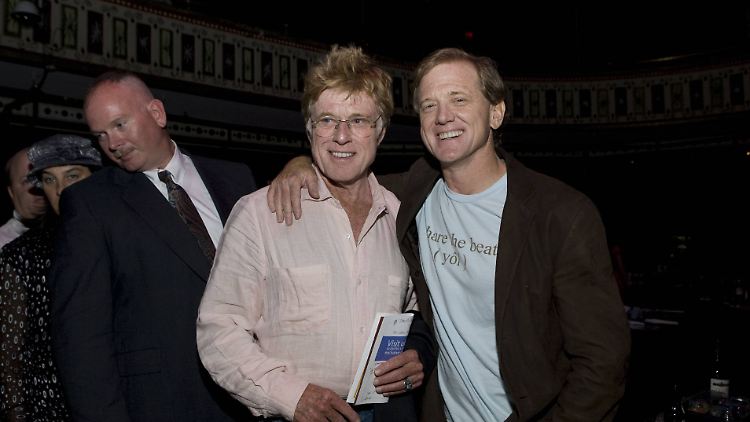 Schauspieler Robert Redford mit seinem Sohn James (re.) im Jahr 2008.