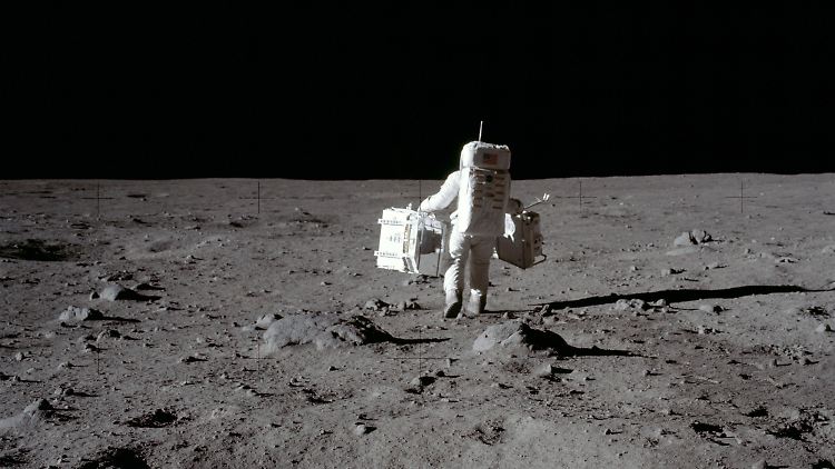 Bei künftigen Mondmissionen sollen die Nasa-Astronauten ein 4G-Netz von Nokia nutzen können.