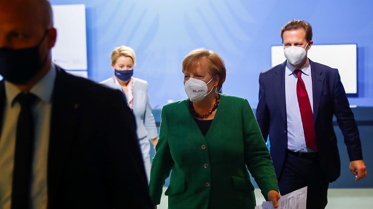 Bundeskanzlerin Merkel ruft zu Integrationsanstrengungen auch in Zeiten der Pandemie auf.