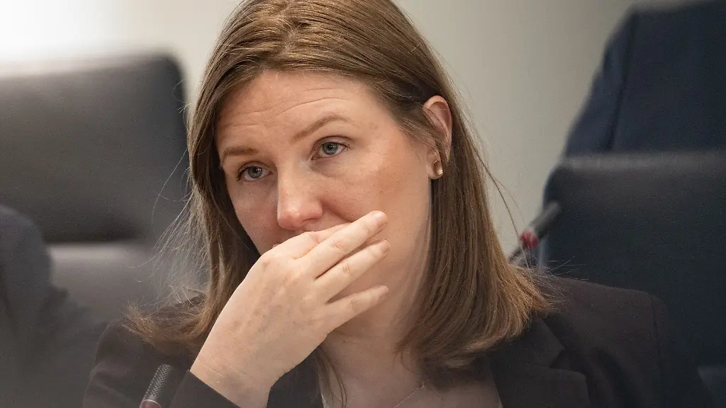 Die-rheinland-pfaelzische-Familienministerin-Katharina-Binz-Gruene-spricht-sich-fuer-einen-breiteren-Sicherheitsbegriff-aus