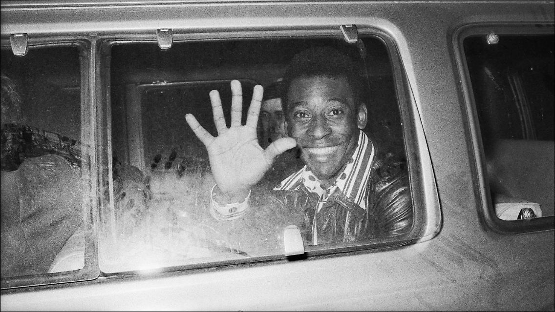 15. Juni 1975: Comeback bei Cosmos New York fort, Pelé trifft standesgemäß zum Einstand beim 2:2 gegen Dallas Tornado.