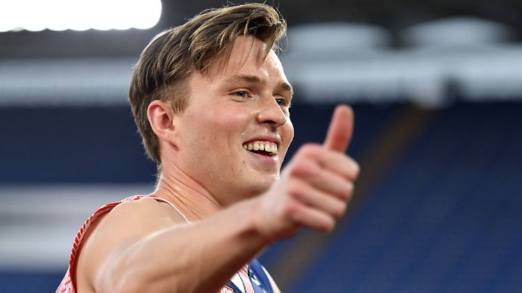 Karsten Warholm hat im Training Neues ausprobiert - erfolgreich.