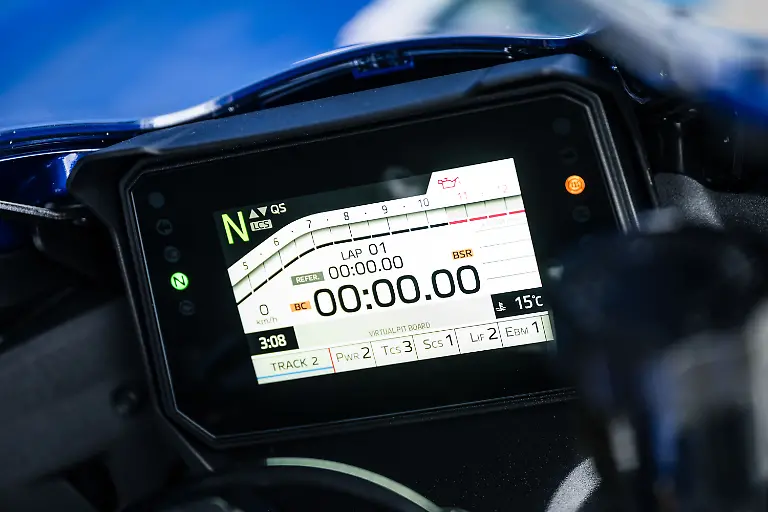 YAMAHA-R9-FotoYamaha-10