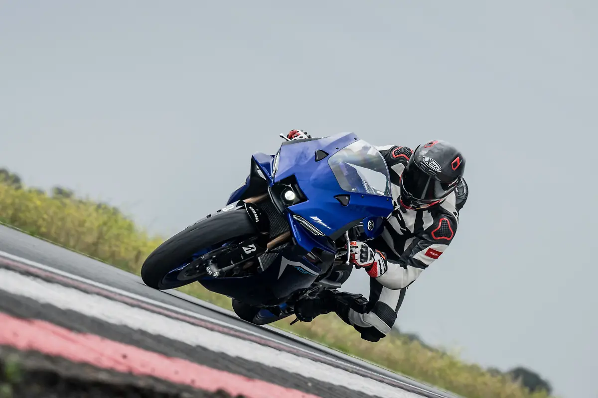 YAMAHA-R9-FotoYamaha-5