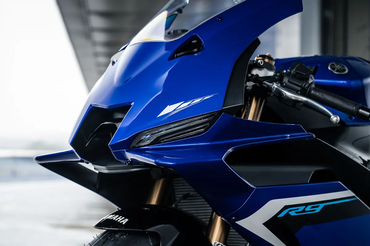 YAMAHA-R9-FotoYamaha-11