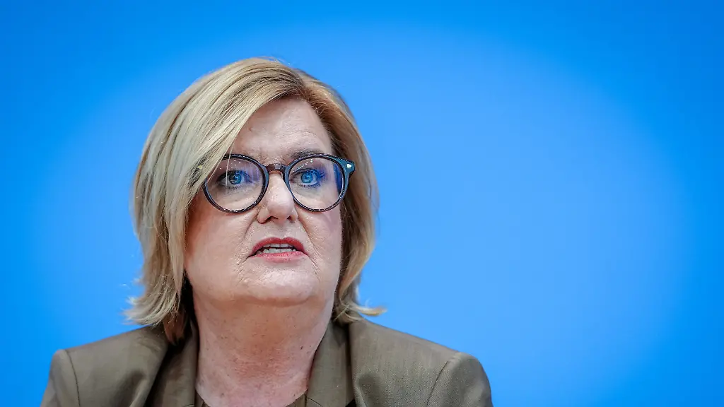 683cf275a28b6867a362b60c65190e41