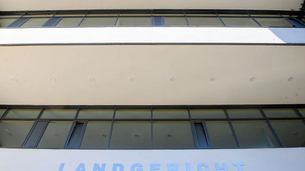 Die-2-Jugendstrafkammer-des-Landgerichts-Magdeburg-verhandelt-nichtoeffentlich-gegen-einen-18-Jaehrigen-der-seinen-Vater-getoetet-haben-soll