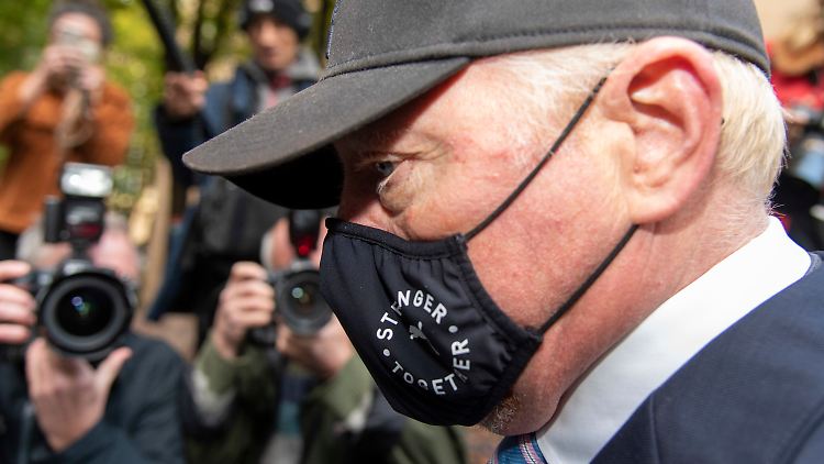 Dass er nur auf Kaution frei sei, stimme nicht, stellt Boris Becker klar.
