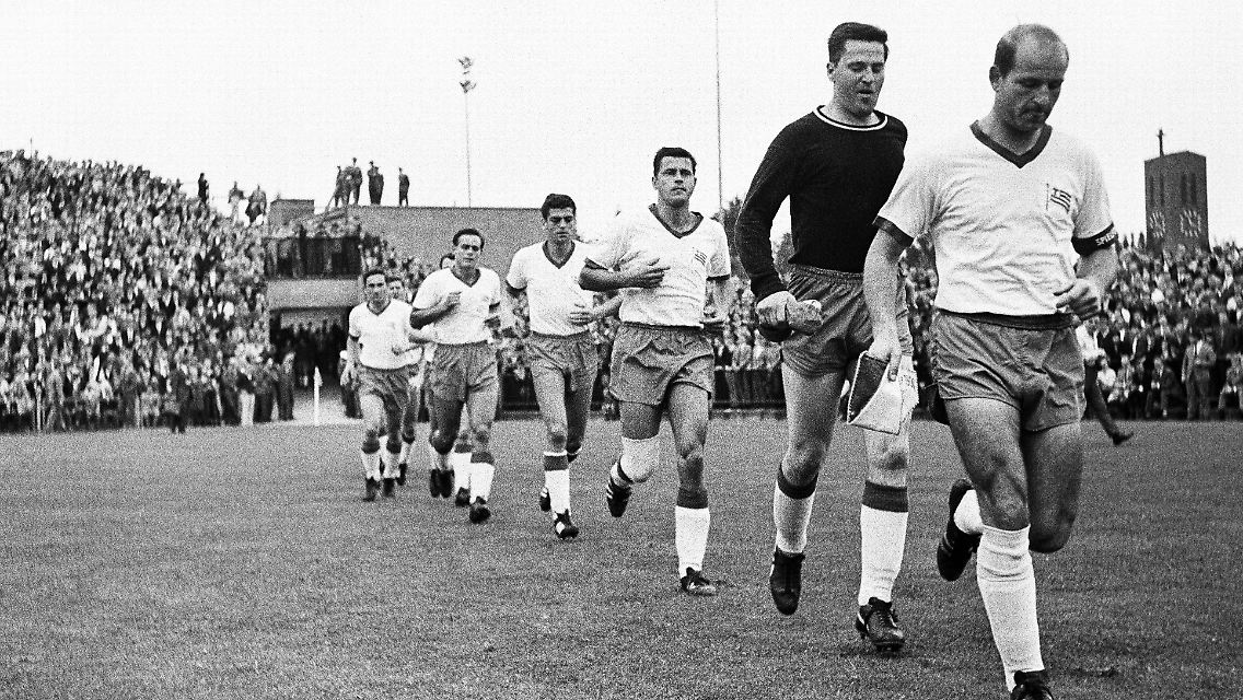 … und blieben mit einer nicht konkurrenzfähigen Mannschaft zwischen August 1965 und Mai 1966 insgesamt 31-mal ohne Sieg.