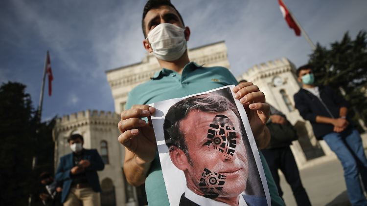 In Istanbul gingen einige Demonstranten gegen Frankreichs Präsidenten Macron auf die Straße.