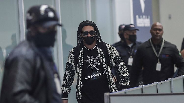 Vom Hausarrest in Quarantäne: Ex-Weltfußballer Ronaldinho.