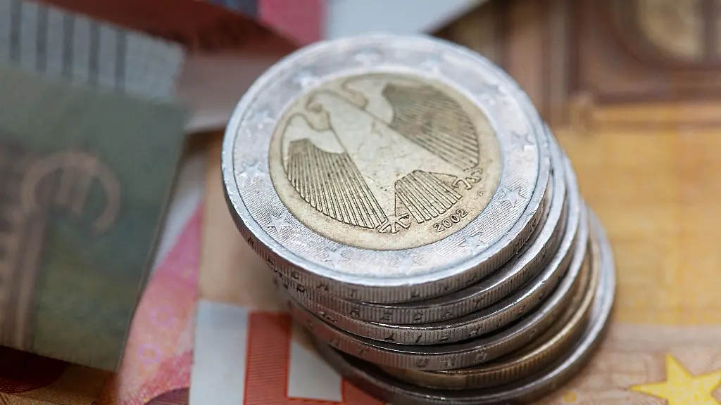 Die-Realloehne-in-Hamburg-sind-im-vergangenen-Jahr-im-Vorjahresvergleich-gestiegen