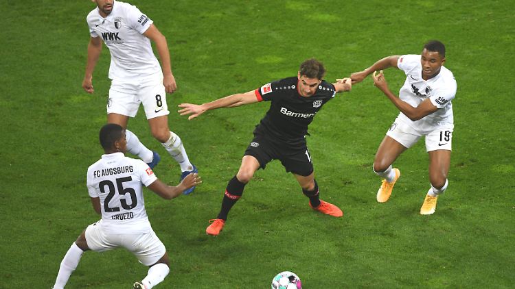 Und nochmal Alario: Der Leverkusener auf dem Weg zum 2:1.