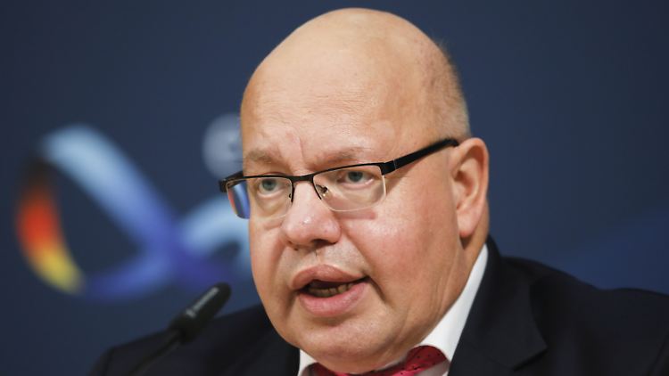 Wirtschaftsminister Altmaier befürchtet einen weiteren Anstieg der Corona-Fallzahlen.