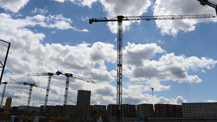 Will die Politik günstigen Wohnraum schaffen, kann sie das nicht einfach privaten Investoren überlassen.